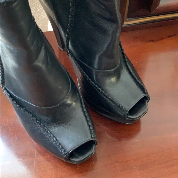 Sexy Nicole Miller Peep toe booties - Picture 6 of 8